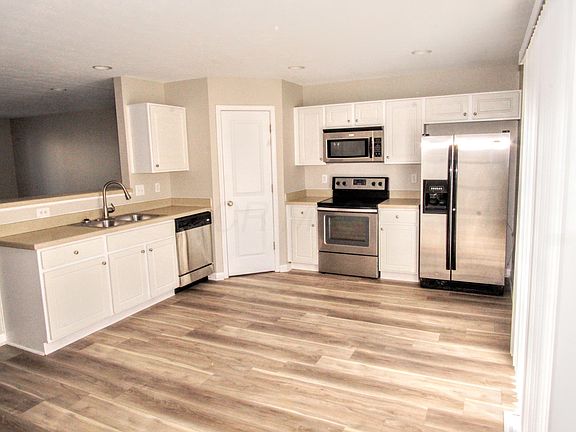 2nd image of 5591 Middle Falls St #32-559