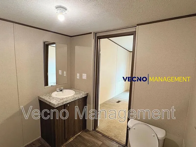 842 Corinne Dr #21 — Photo 9