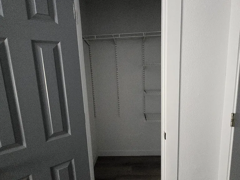 1659 W Crossland St #1659 — Photo 11