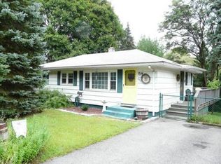 667 Pleasant St, Willimantic, CT 06226