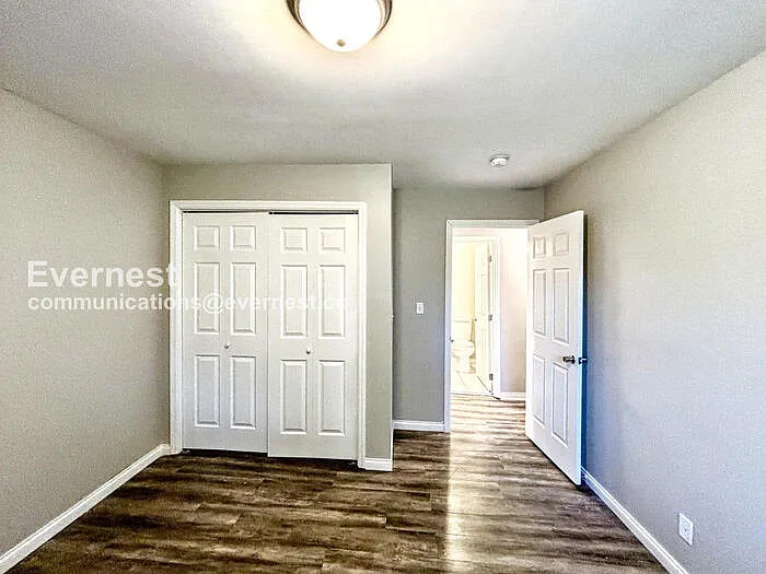 1814 Portland St — Photo 13