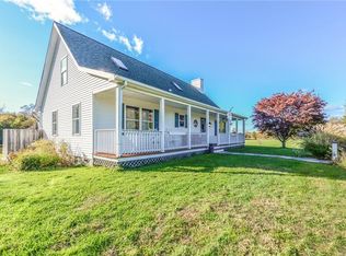 175 E Main Rd, Little Compton, RI 02837