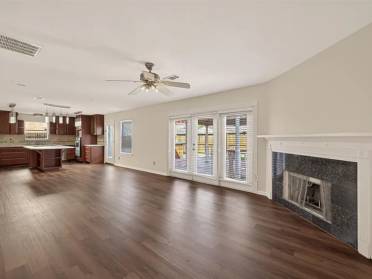 15910 Clayton Bend Dr — Photo 17