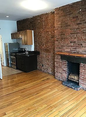 4th image of 313 E 60th St #4R