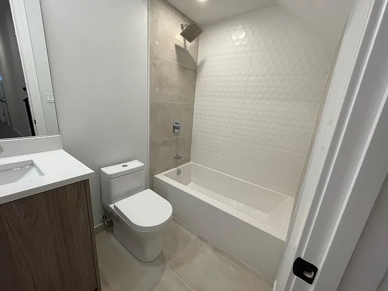 2345 W Monroe St #1W — Photo 12