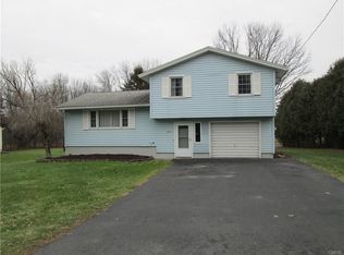 3614 Lakeside Rd, Syracuse, NY 13209