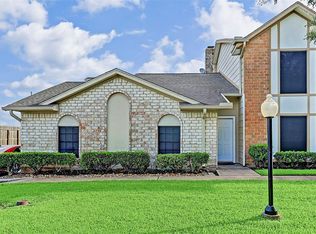 10 Pinehurst Ln, Missouri City, TX 77459