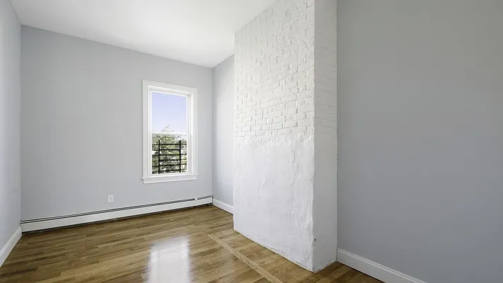 Rented by Nooklyn NYC LLC | media 17
