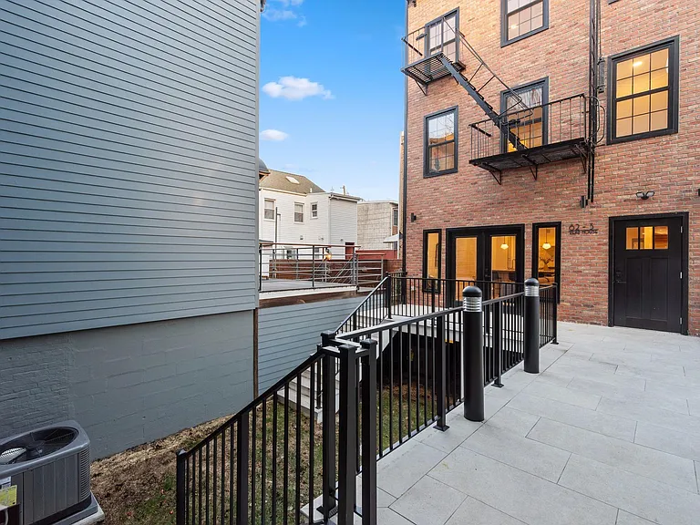 82 Colgate St #3 — Photo 40