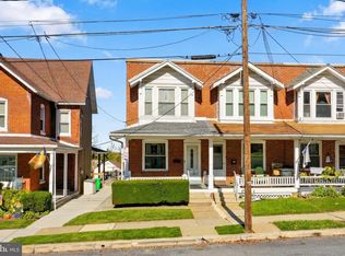 11 W Broad St, Shillington, PA 19607