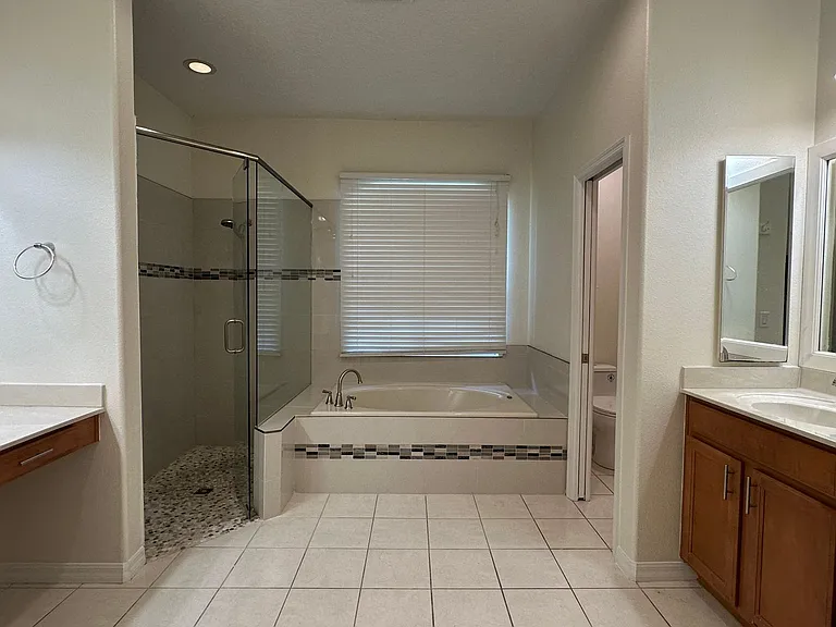 1653 Cherry Ridge Dr — Photo 44