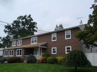 191 Young St, West Babylon, NY 11704