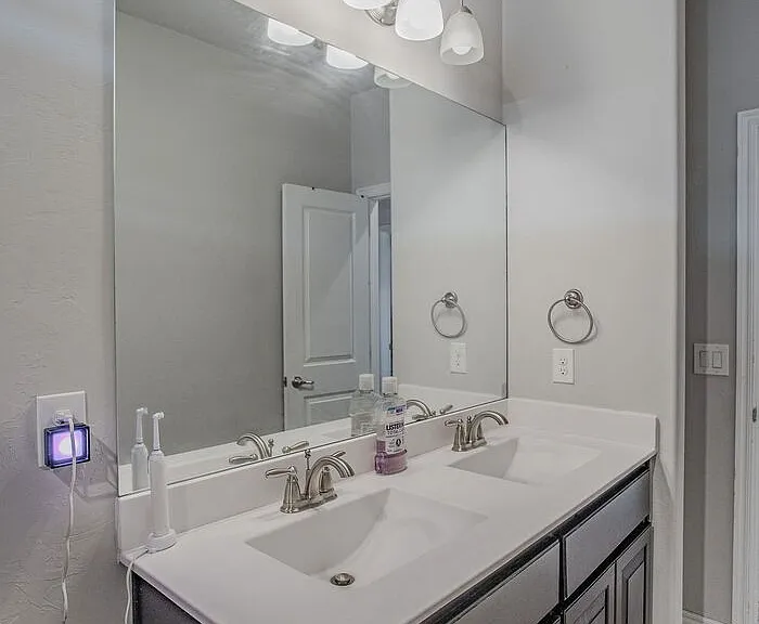 2501 Caden Ct — Photo 37