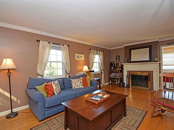 4th image of 1114 Priscilla Ln