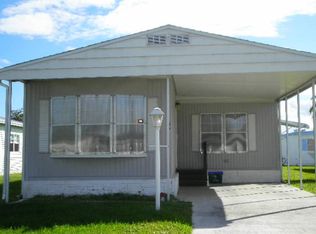34 Los Lagos Ln, Port Saint Lucie, FL 34952
