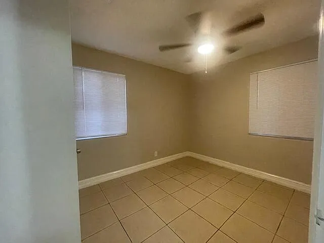 400 Metcalf Ct — Photo 33