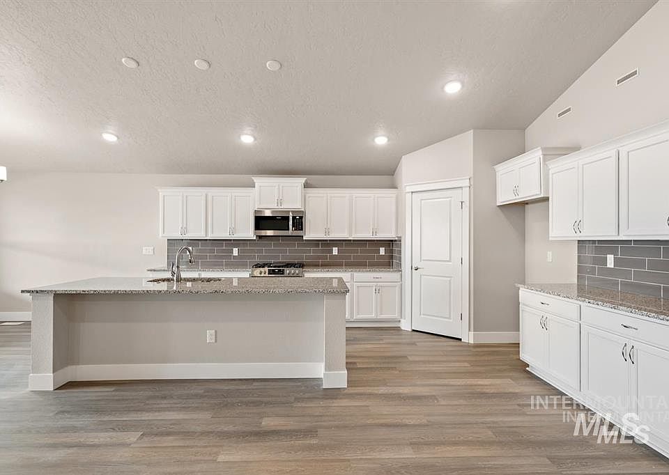 2nd image of 1591 SW Silverstone Ave