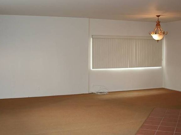 Family Rm & Dining Rm