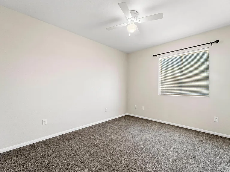 8497 Tamarack Ave — Photo 14