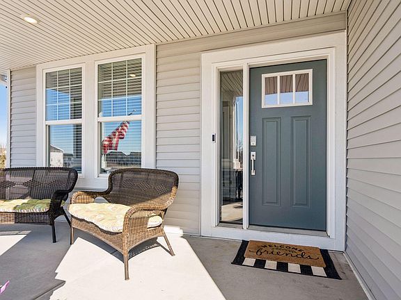 4th image of 6582 Bridle Path