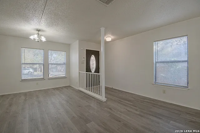 8166 Cheryl Meadow Dr — Photo 9