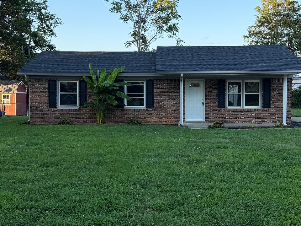1st image of 132 Greenfield Cir #132