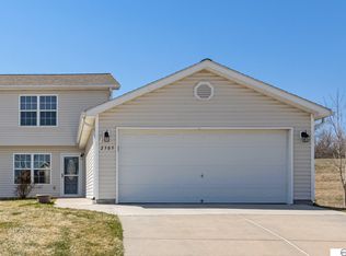 2305 Ramsey Rd, Lincoln, NE 68524