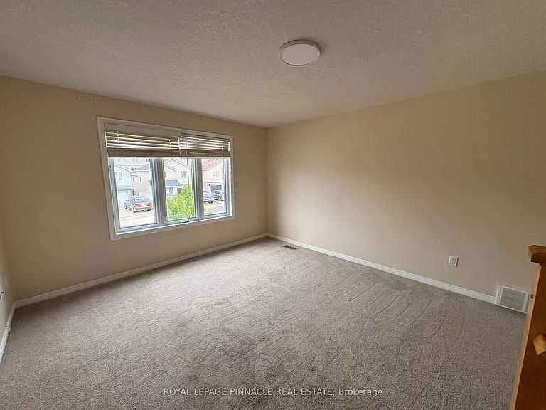 60 Everglade Cres — Photo 19