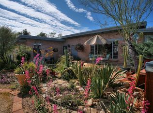 2701 E River Rd, Tucson, AZ 85718