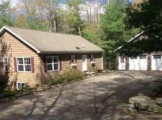 291 E Lake Rd, Brackney, PA 18812