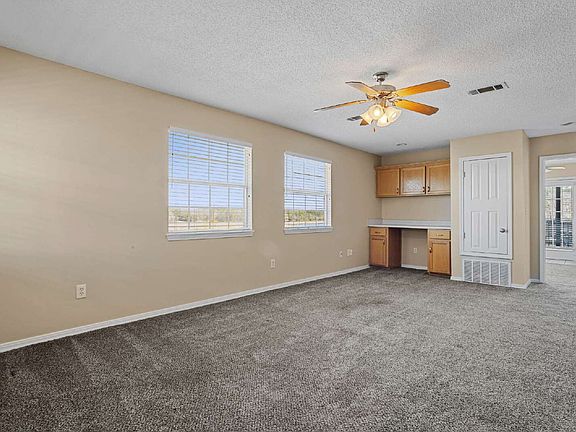 4th image of 3230 Cumberland Rd APT 208