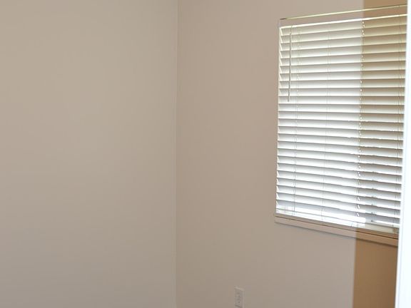 4th image of 5012 W Badger Ln