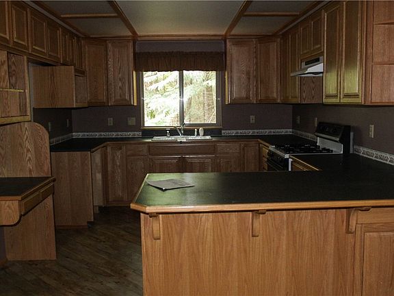 5th image of 170 Alpine Ln