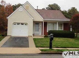 31 Narberth Way, Toms River, NJ 08757