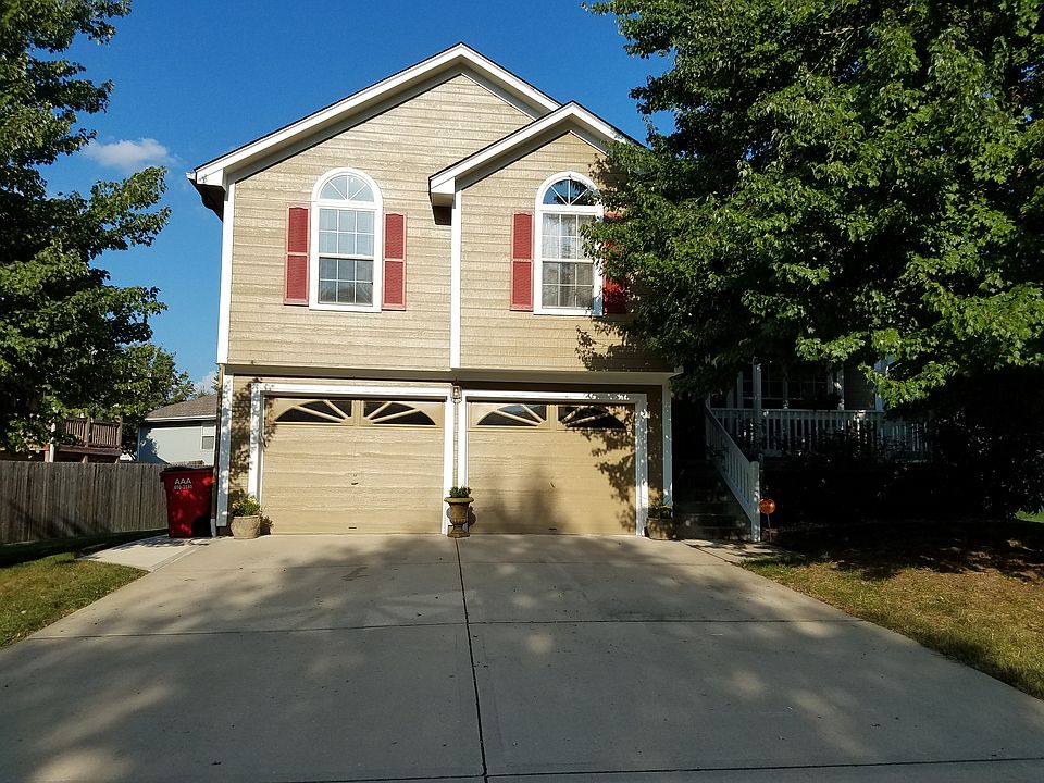 1st image of 817 S Mohican Dr