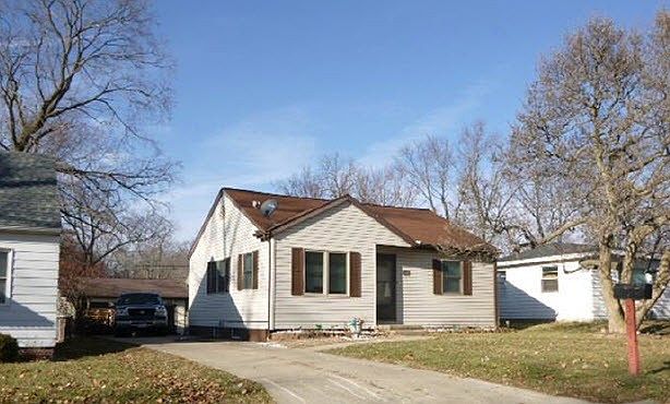 2nd image of 5011 N Longview Pl