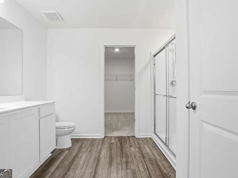 395 Knightsbridge Ln — Photo 10