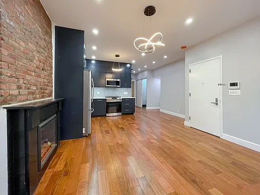 Rented by Ideal Properties Group | media 2