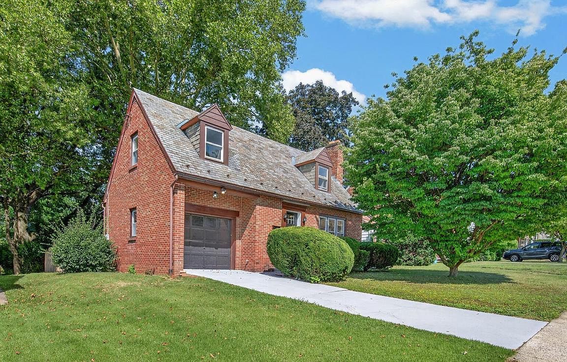 Primary listing photo