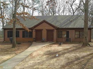 570 Telfair Ct, Suwanee, GA 30024
