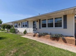 2841 8th St, East moline, IL 61244