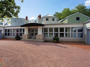 1940 Park Ave W, Highland Park, IL 60035