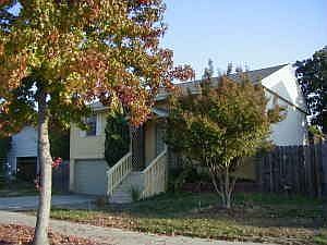 1st image of 1622 Hallbrook Dr