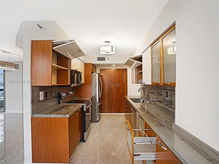 3500 Mystic Pointe Dr #1206 — Photo 35