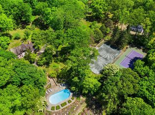 165 Croton Lake Rd, Katonah, NY 10536