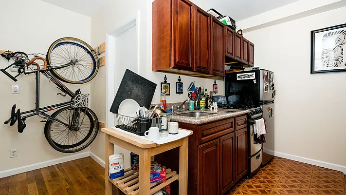 Rented by Nooklyn NYC LLC | media 28