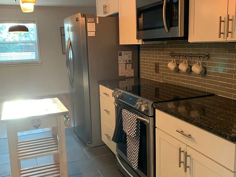 805 W Christopher Dr — Photo 11