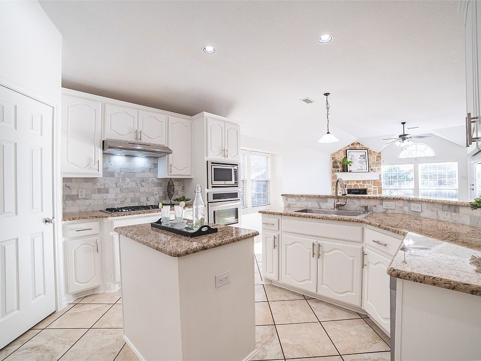 1st image of 8416 Hornbeam Dr