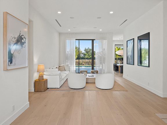 3rd image of 2950 Bent Cypress Road