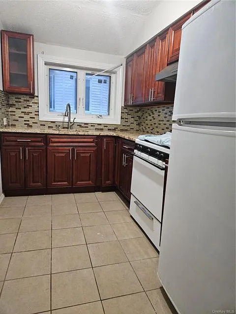 Building Photo - 150-24 121st Ave #2